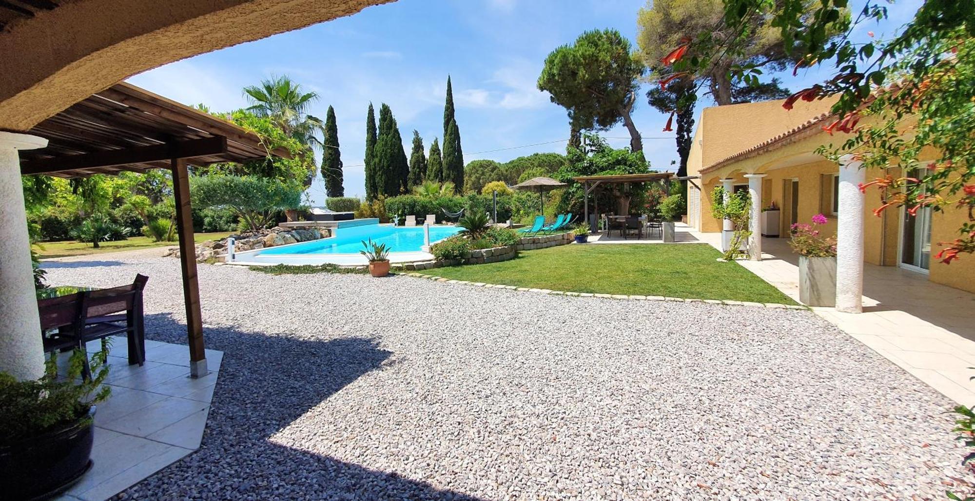 Villa Spacieuse A Beziers Avec Piscine Privee Et Jacuzzi Extérieur photo